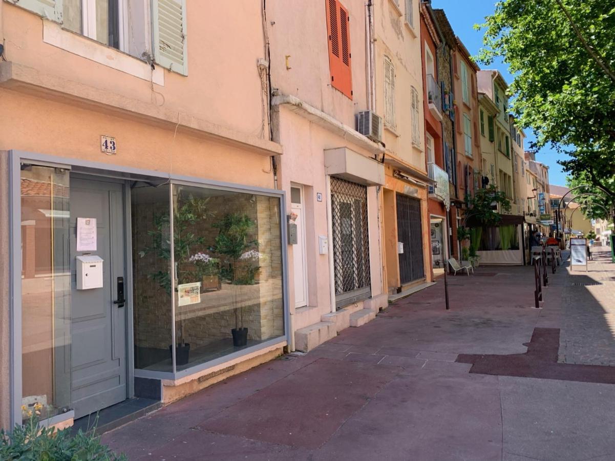 Magnifique Studio Au Coeur Historique De Fréjus Kültér fotó