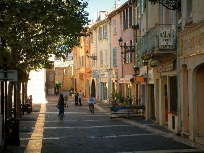 Magnifique Studio Au Coeur Historique De Fréjus Kültér fotó